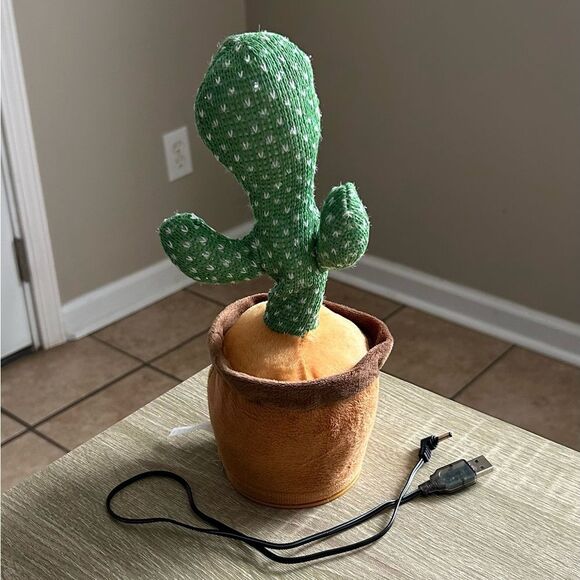 NWOT … Intetactive “Cactus” Plush Toy - Picture 5 of 5